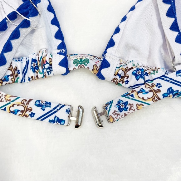 NWT Bikinx Blue White Paisley Print Crochet Trim Bikini Top - Picture 4 of 10